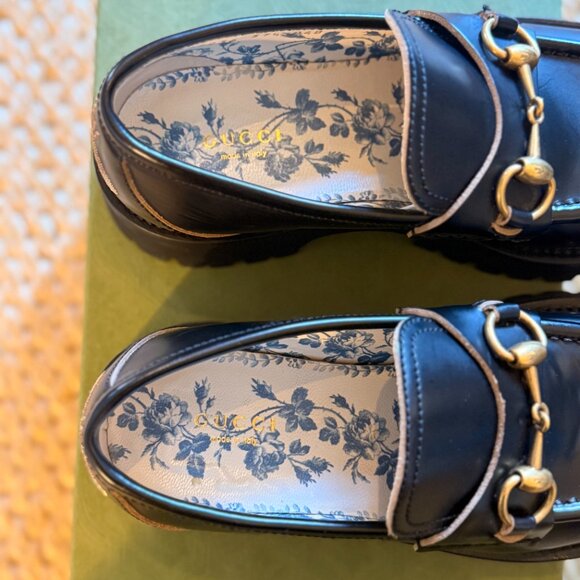 Gucci black leather horsebit lug sole loafers 37.5 - Picture 3 of 8